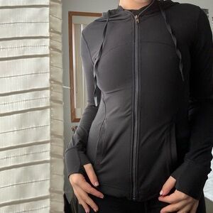 Love Tree Black Athletic Zip-Up Jacket